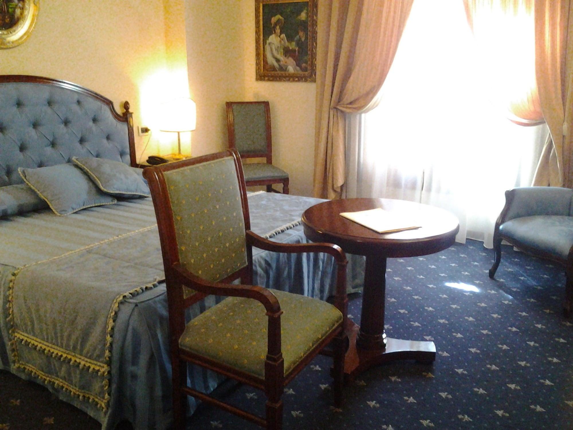 Grand Hotel Palace มาร์ซาลา ภายนอก รูปภาพ A room at the hotel
