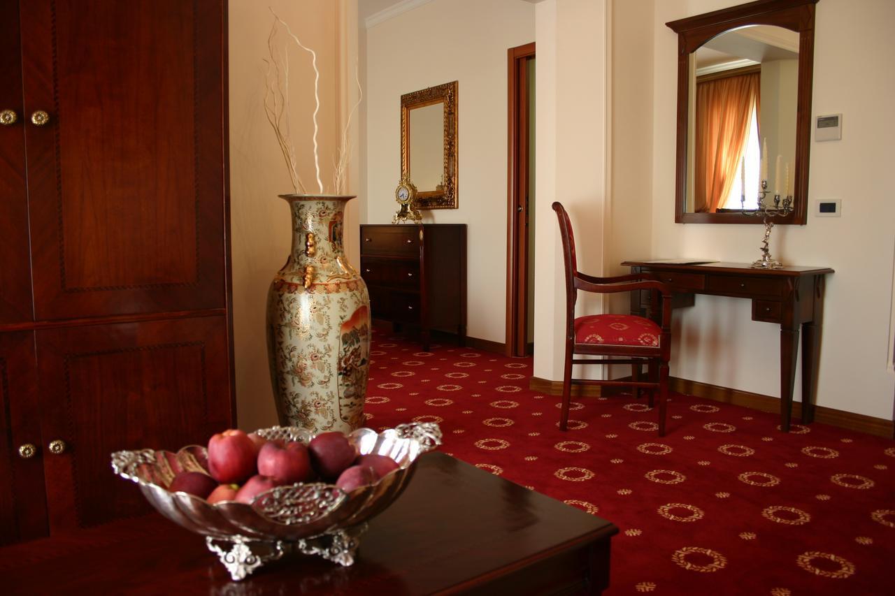 Grand Hotel Palace มาร์ซาลา ภายนอก รูปภาพ