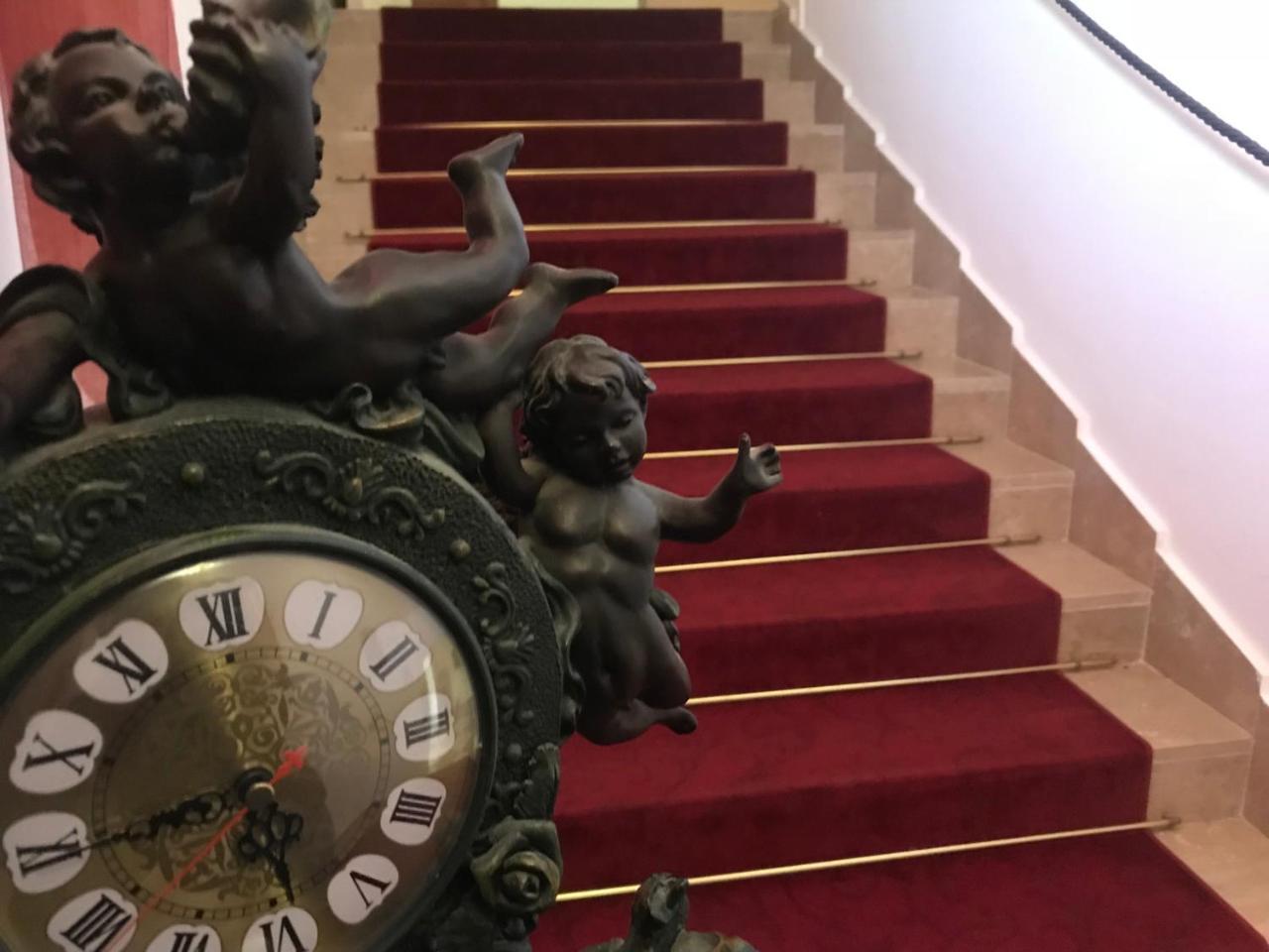 Grand Hotel Palace มาร์ซาลา ภายนอก รูปภาพ The staircase